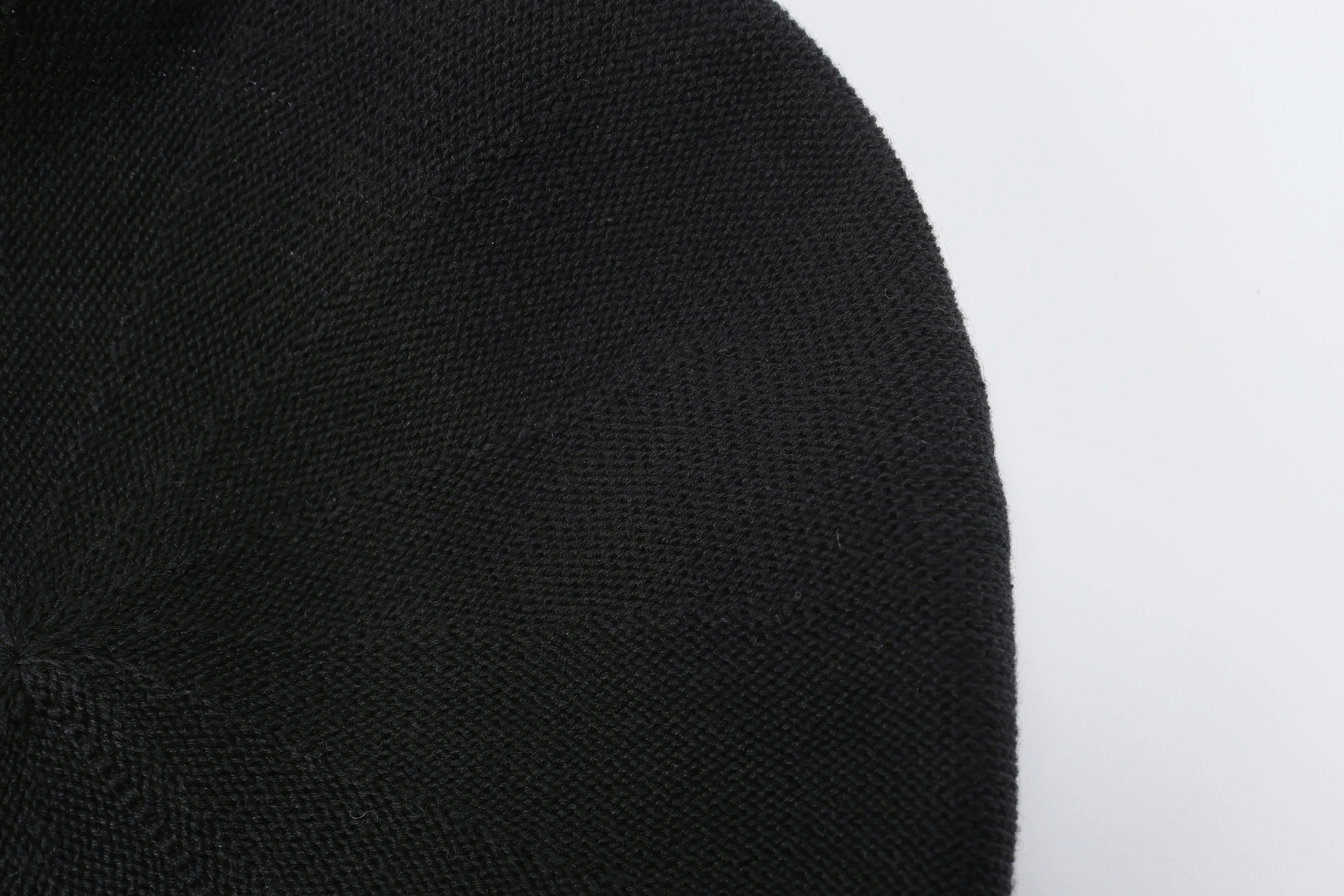 Lacing The Dart Beret