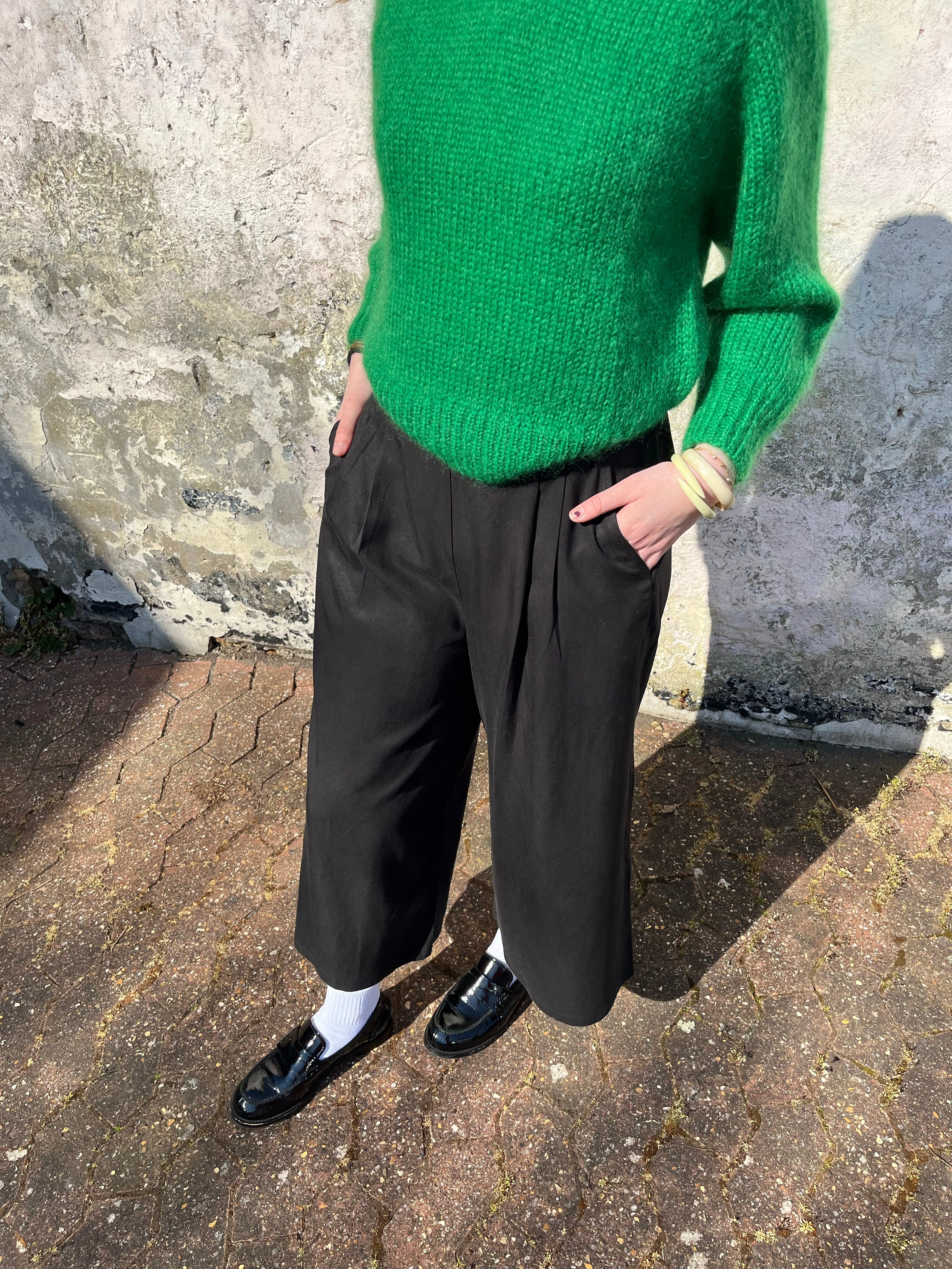 Lowie Black Lyocell Wide Leg Trouser