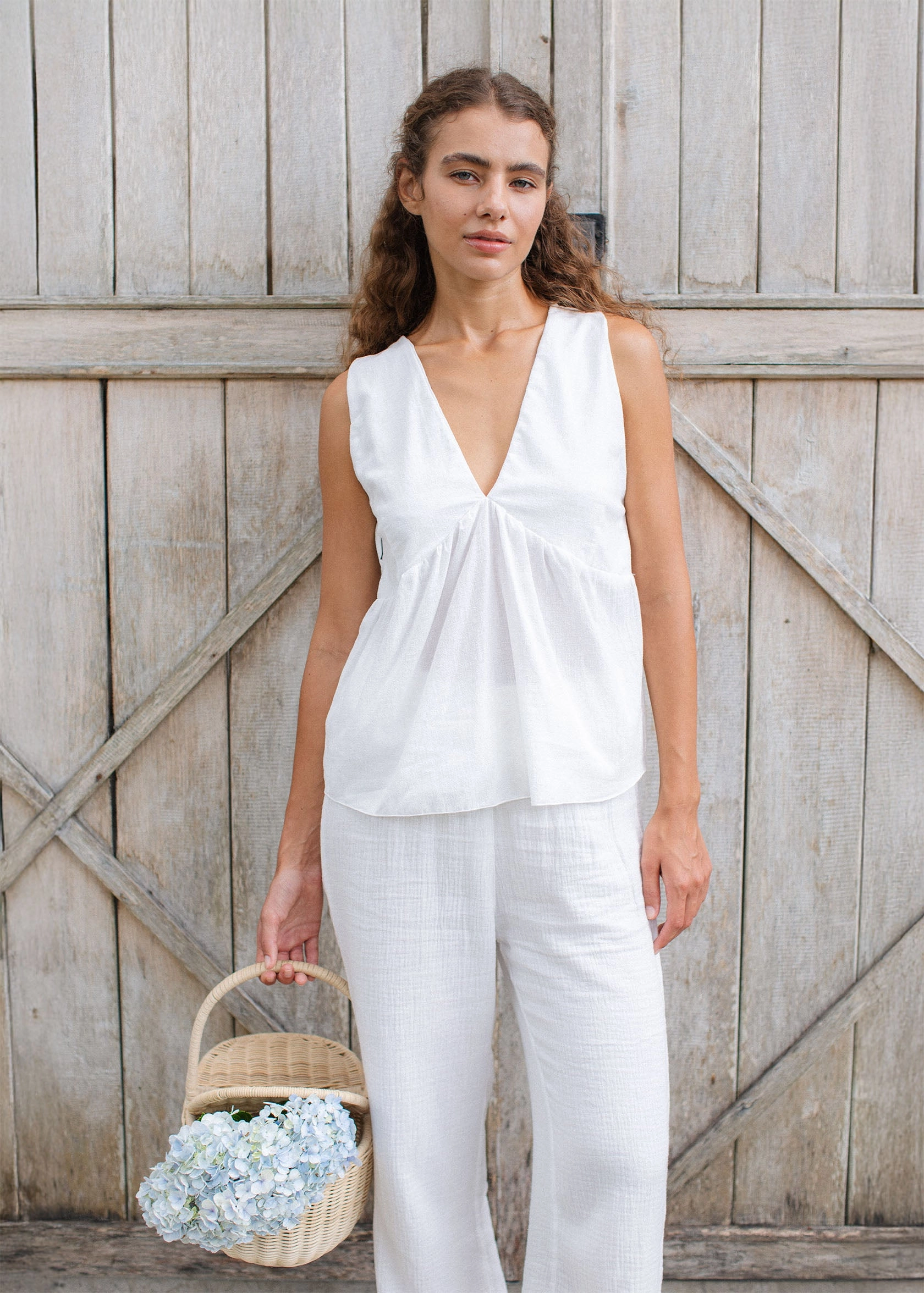 Mökki Top Off White