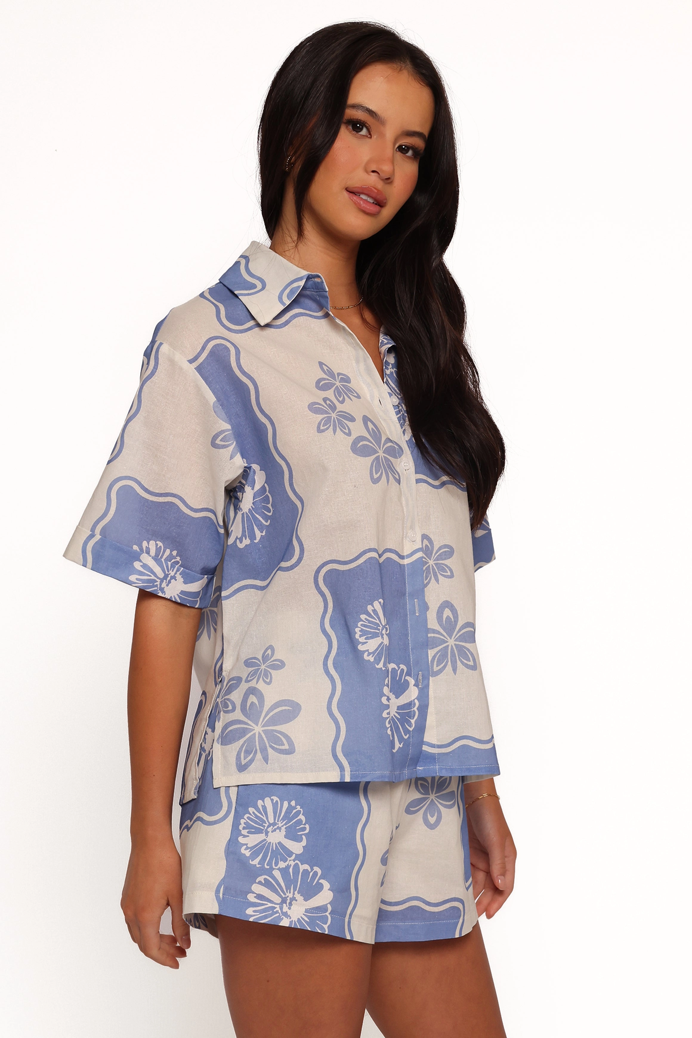 Shellie Shorts - Blue Dahlia